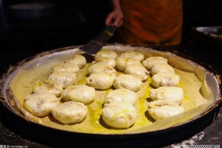 拉上心爱的小拖车 一起到国博逛“食博”