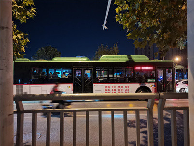广州公交：多举措开启“开学营运”模式 为开学季保驾护航